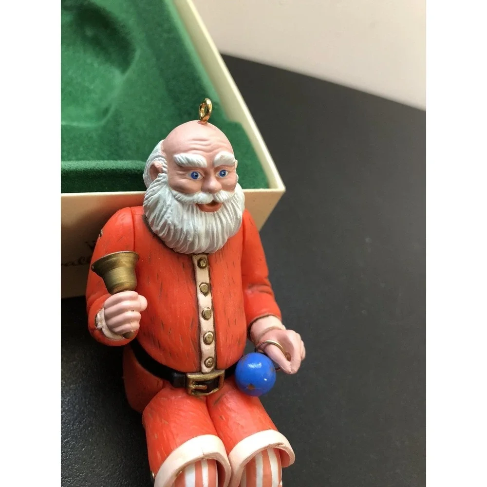Vintage Hallmark Old-Fashioned Santa‎ Ornament w/ Box